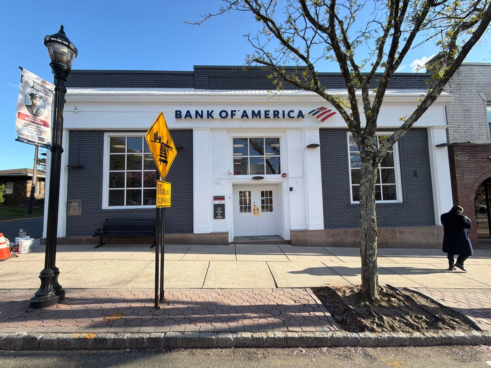 Bank of America Glen Rock exterior before and after renovation — after